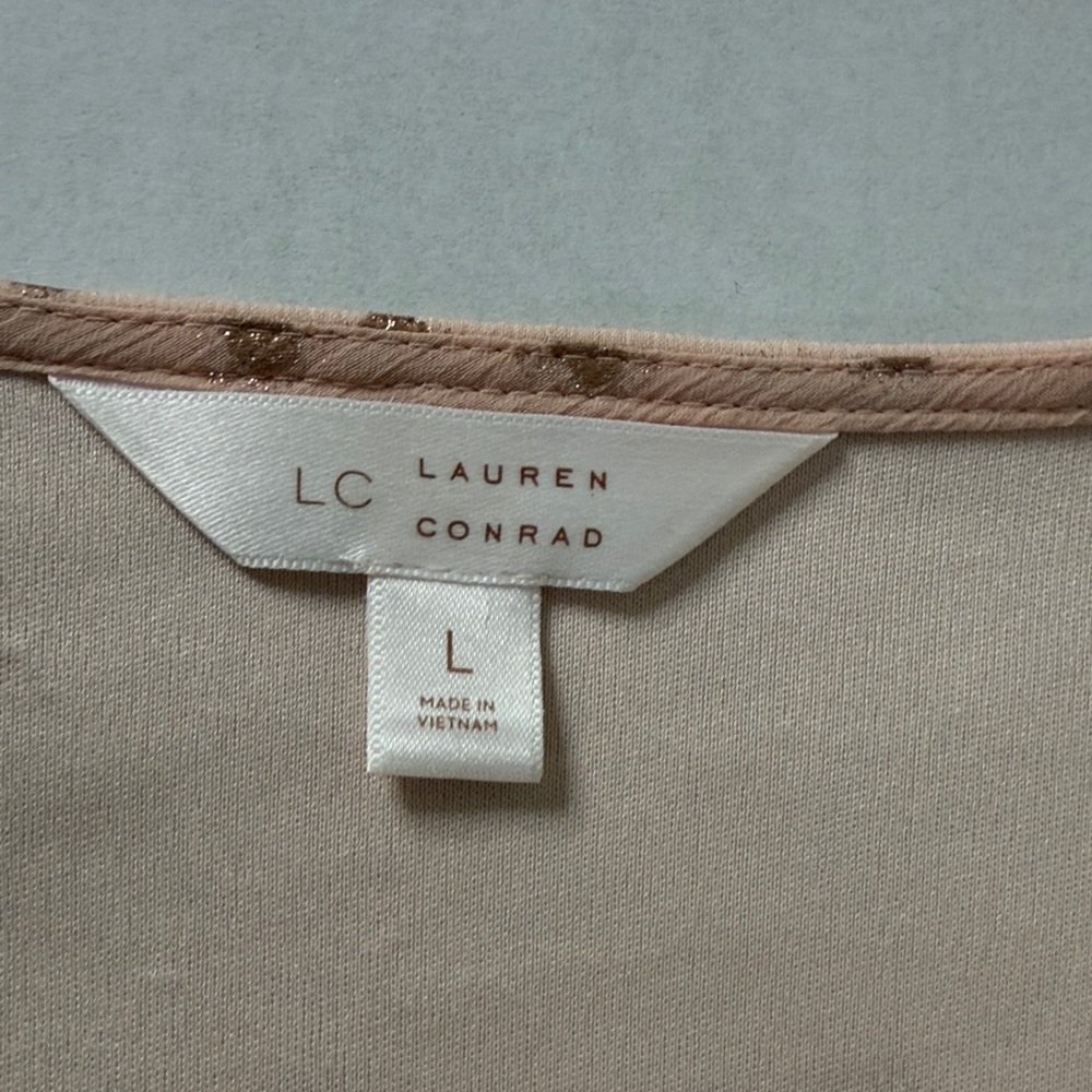 LC Lauren Conrad Blush Pink Metallic Polka Dot Ruffle Blouse Size Large - Picture 12 of 14